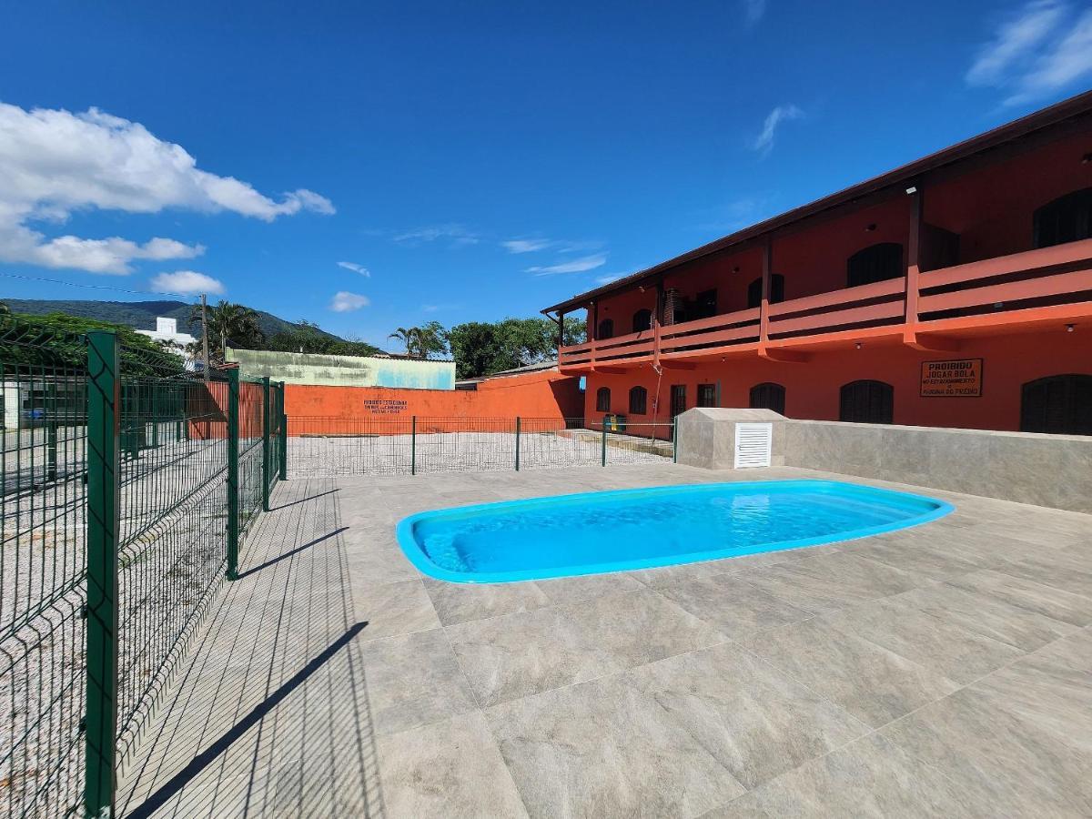 0001.03 - Maranduba - Apto - 2 Dormitorio - 8 Pessoas - 2 Quadras Do Mar - Piscina - Wi-Fi Убатуба Экстерьер фото